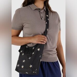 Baggy Black Star-Patterned Small sling bag